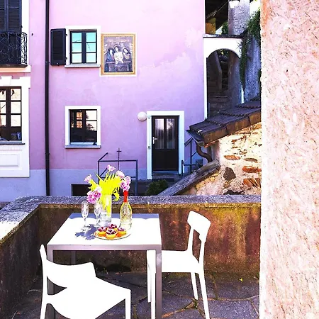 Rustico In Pietra Ferienhaus