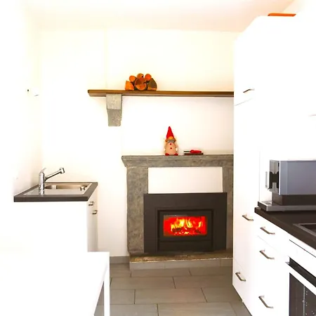 Rustico In Pietra * Brissago TI