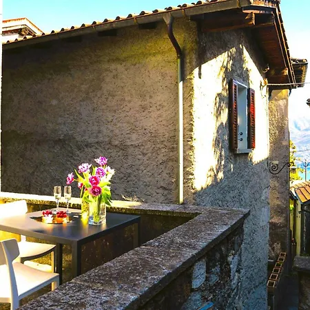 Rustico In Pietra Ferienhaus *