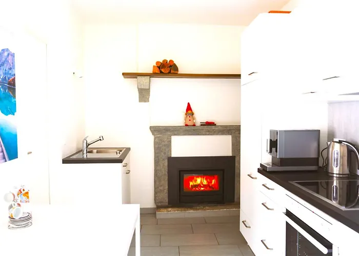 Rustico In Pietra * Brissago TI